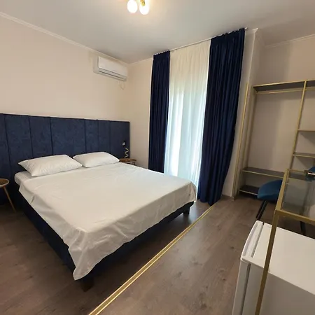Hotel Andora